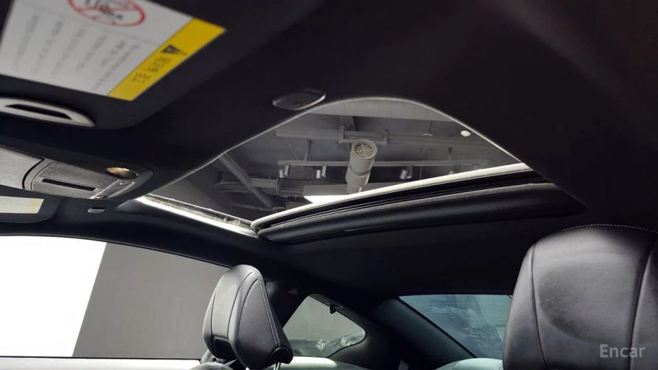 Infiniti Q60