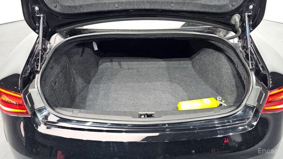 Infiniti Q60