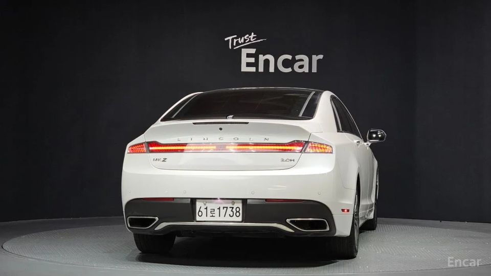 Lincoln MKZ