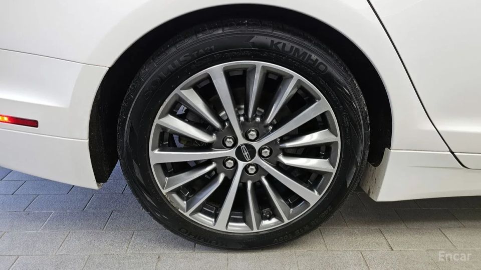 Lincoln MKZ
