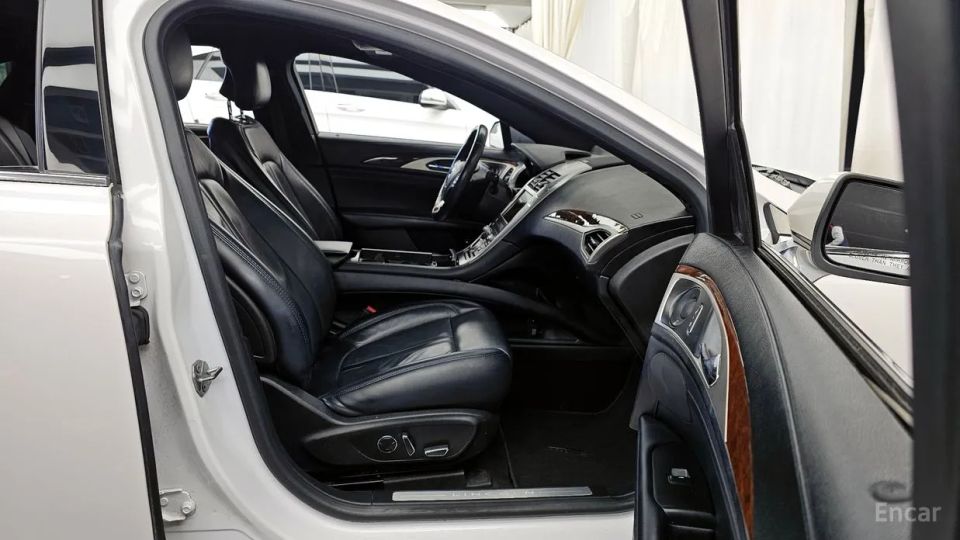 Lincoln MKZ