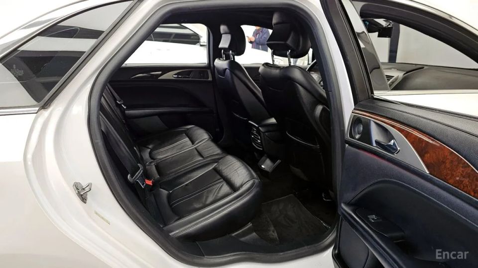 Lincoln MKZ