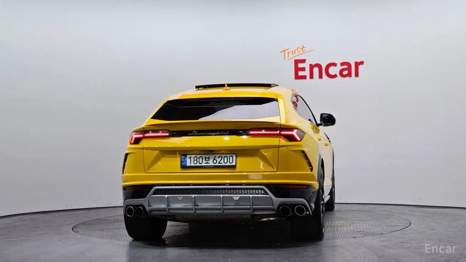 Lamborghini urus