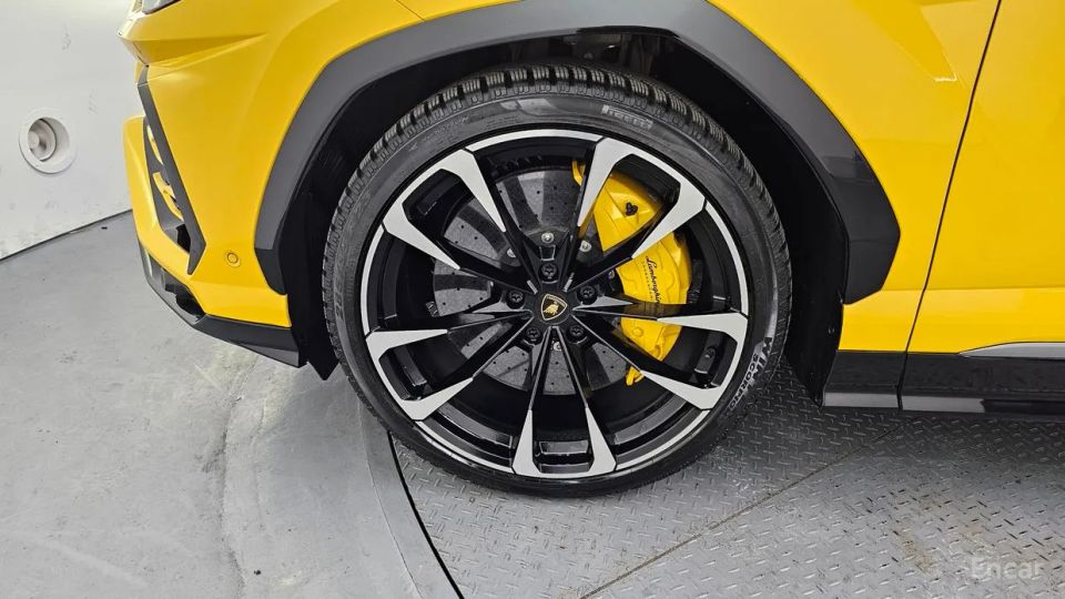 Lamborghini urus