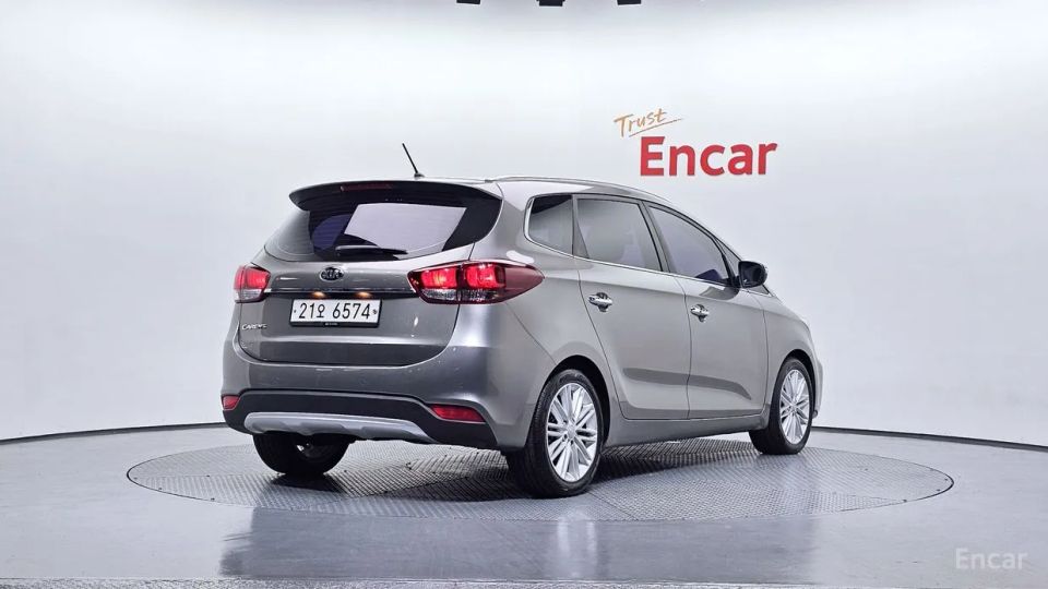 Kia Carens