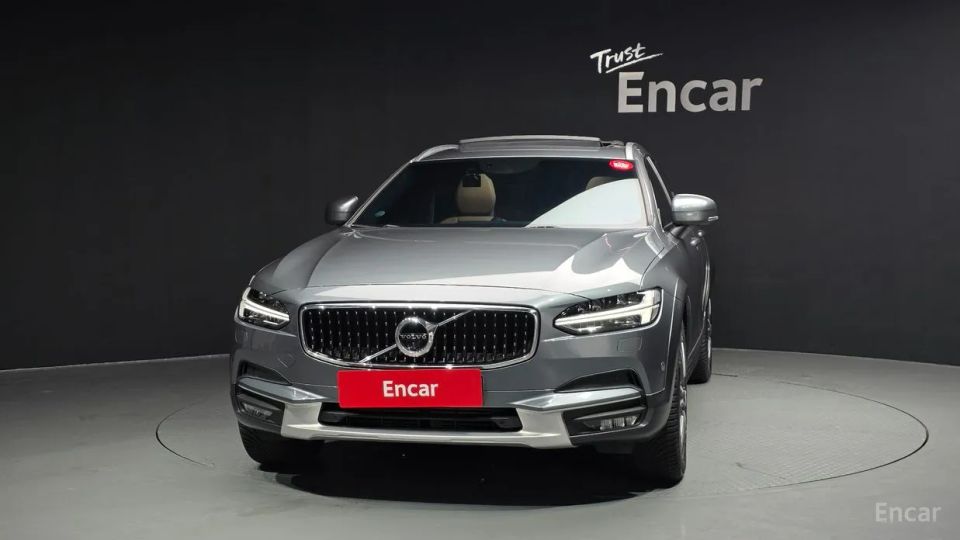 Volvo V90