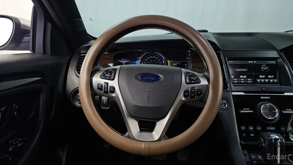 Ford Taurus