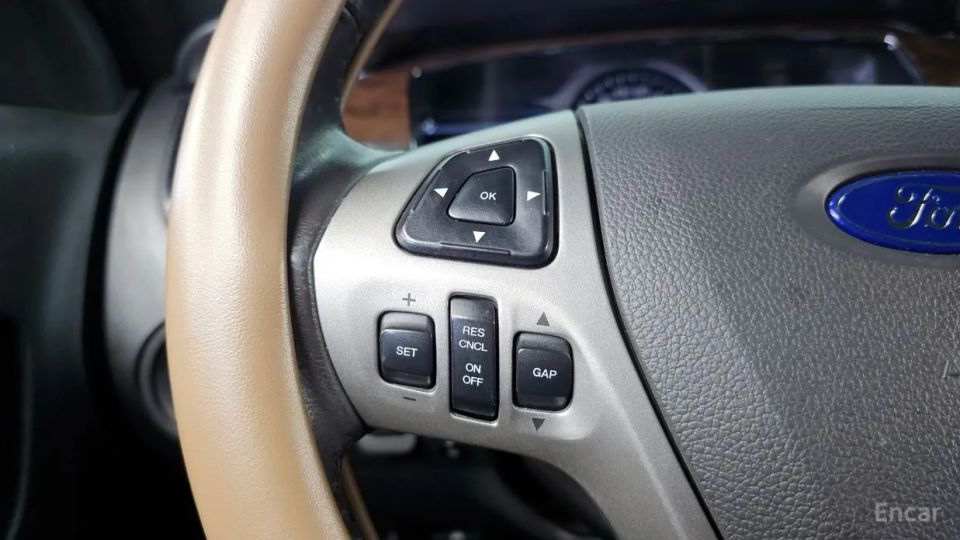 Ford Taurus