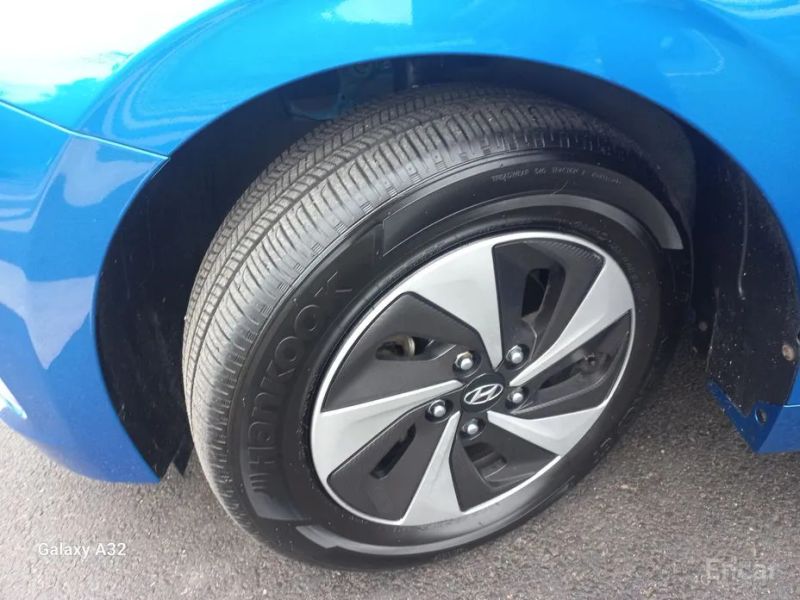 Hyundai Ioniq