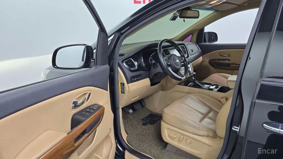 Kia Canival