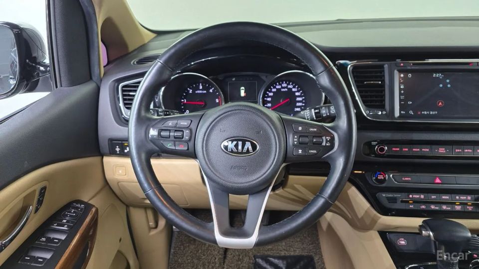 Kia Canival