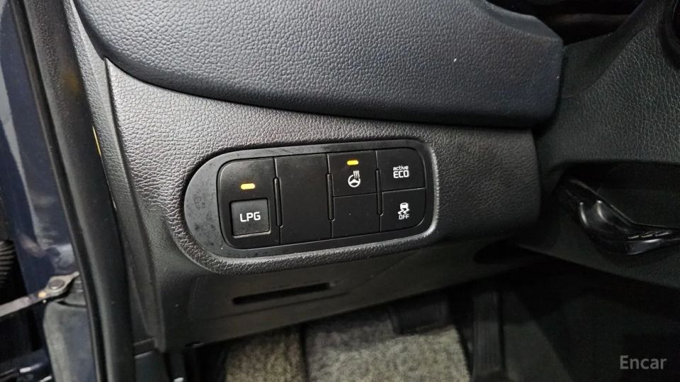 Kia Carens