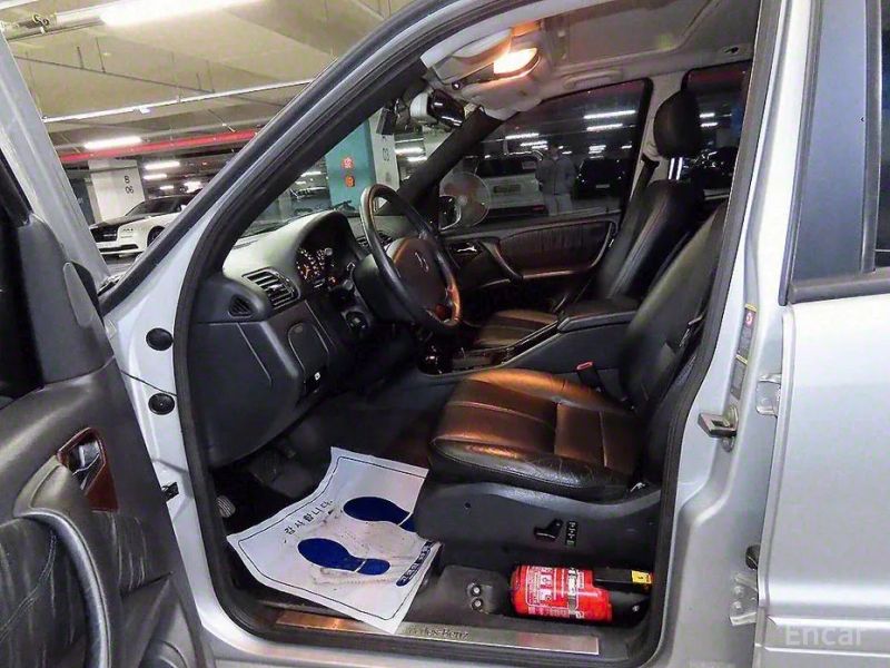 Mercedes-Benz M-class