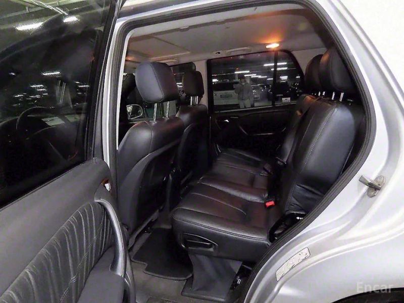 Mercedes-Benz M-class