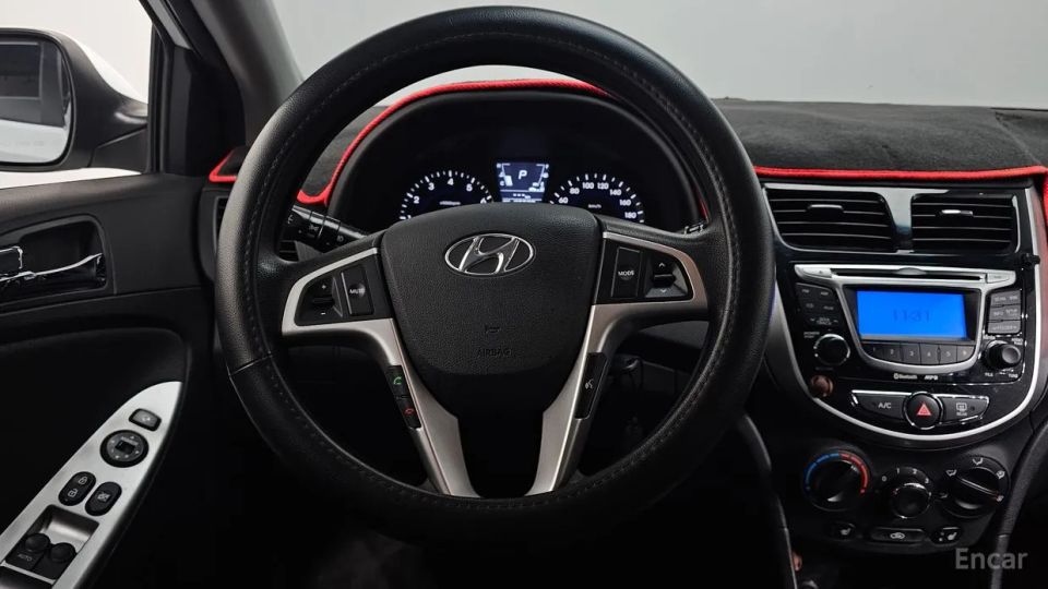 Hyundai Accent