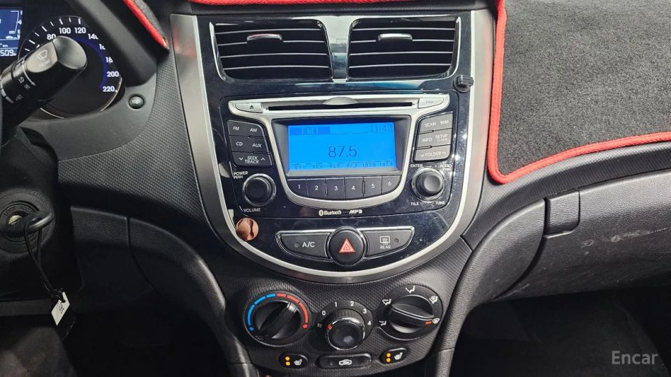 Hyundai Accent