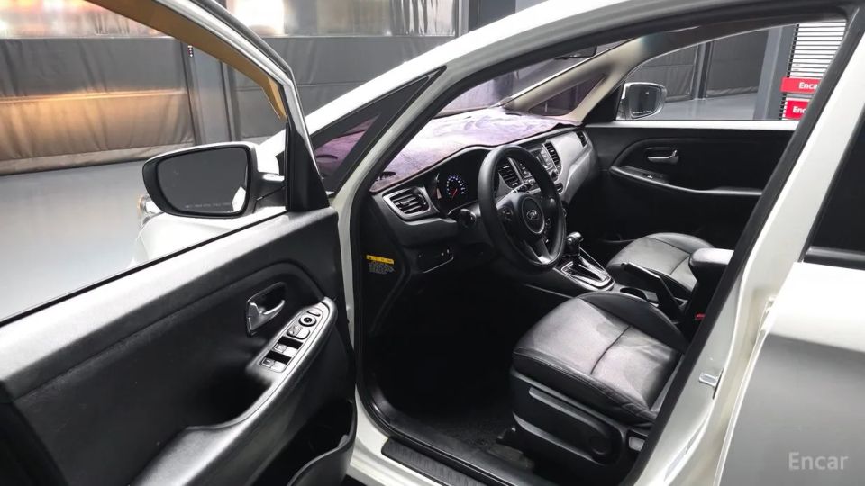 Kia Carens