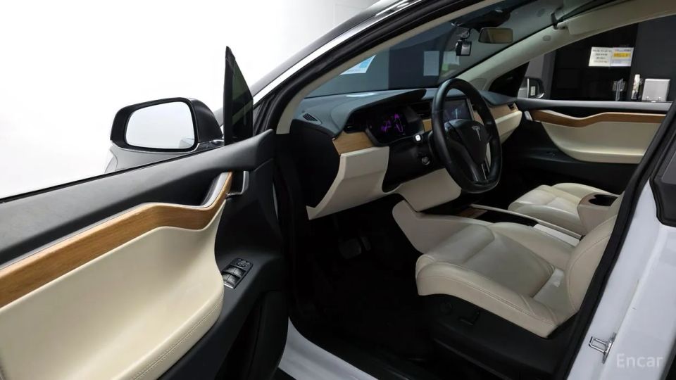 Tesla model-x