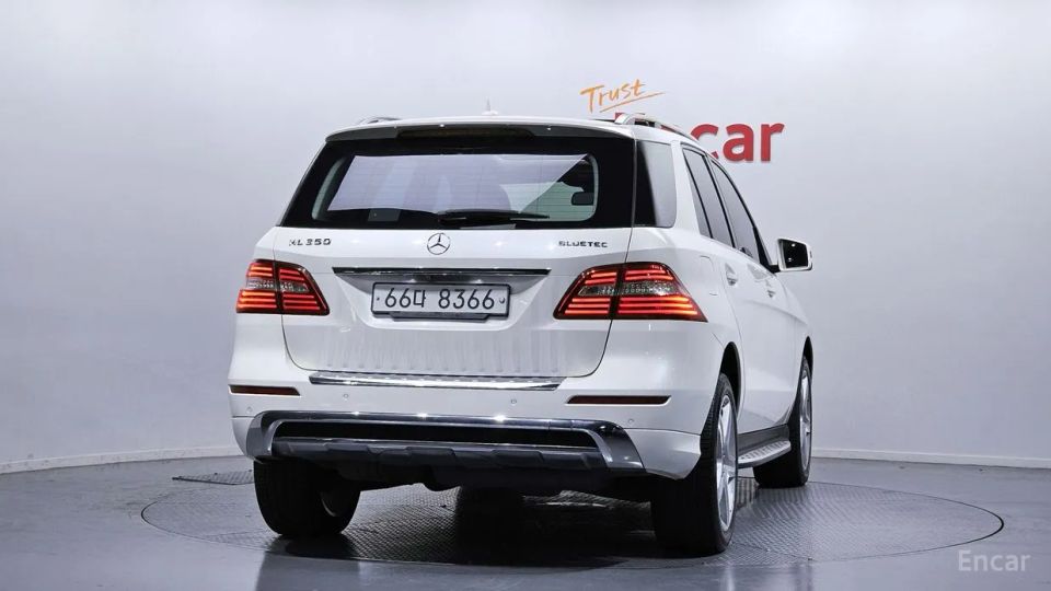 Mercedes-Benz M-class