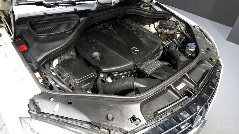 Mercedes-Benz M-class
