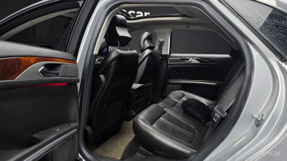 Lincoln MKZ