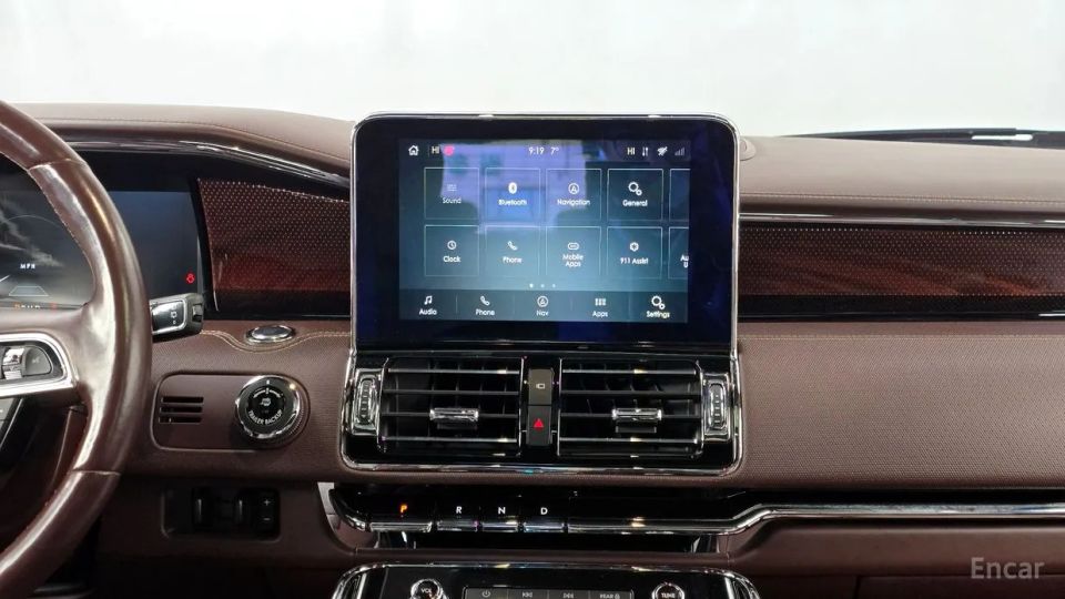 Lincoln Navigator