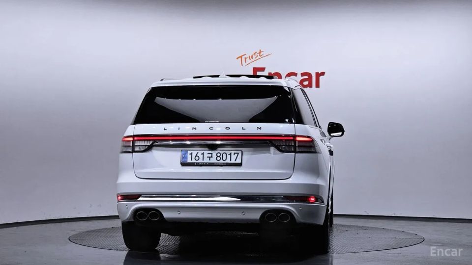 Lincoln Aviator