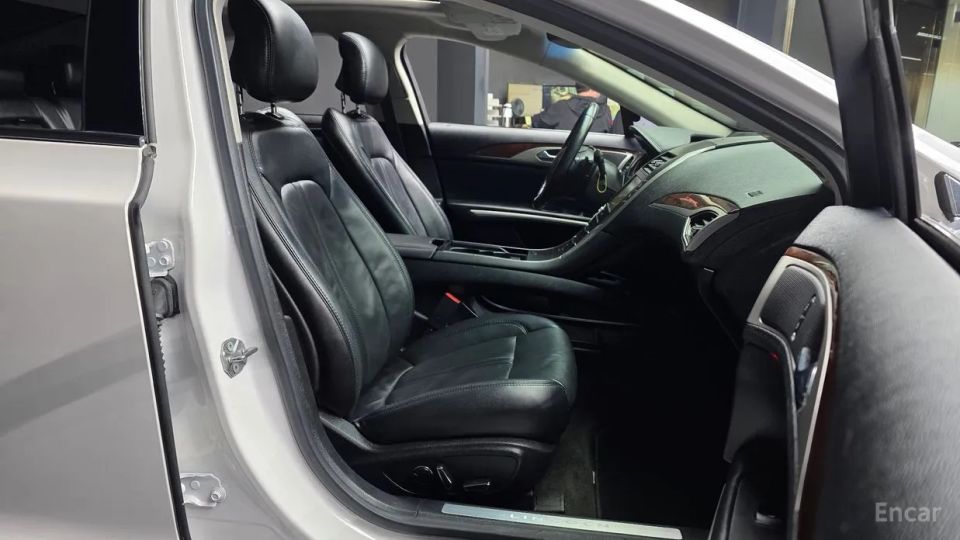 Lincoln MKZ