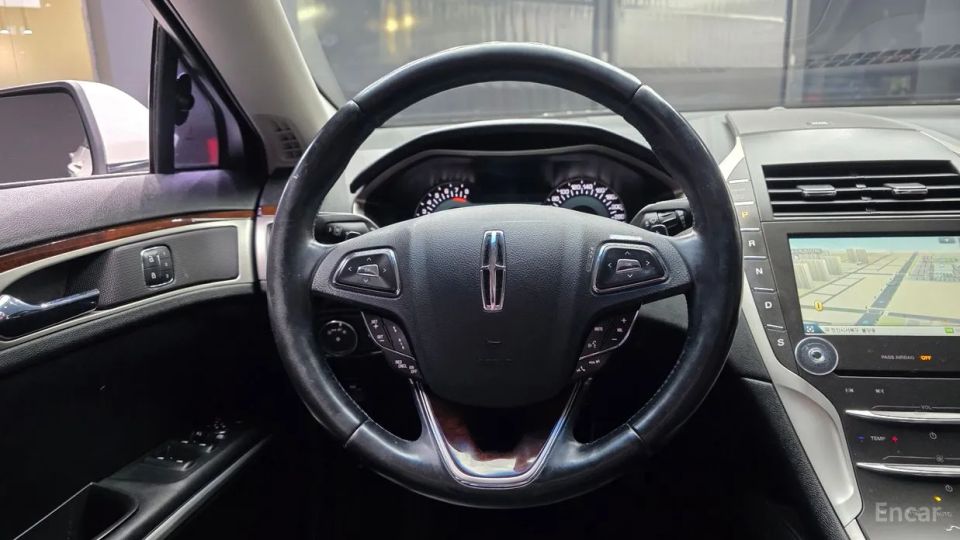 Lincoln MKZ