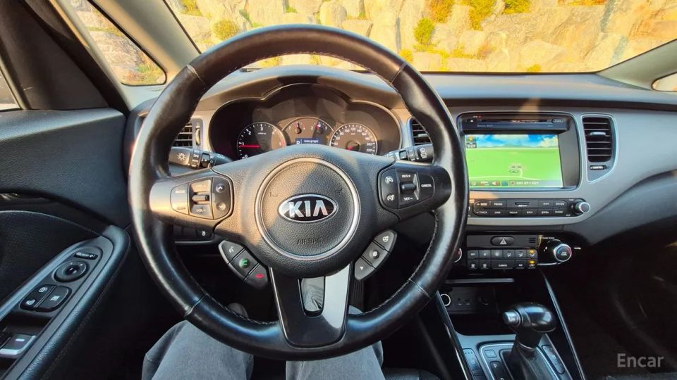 Kia Carens