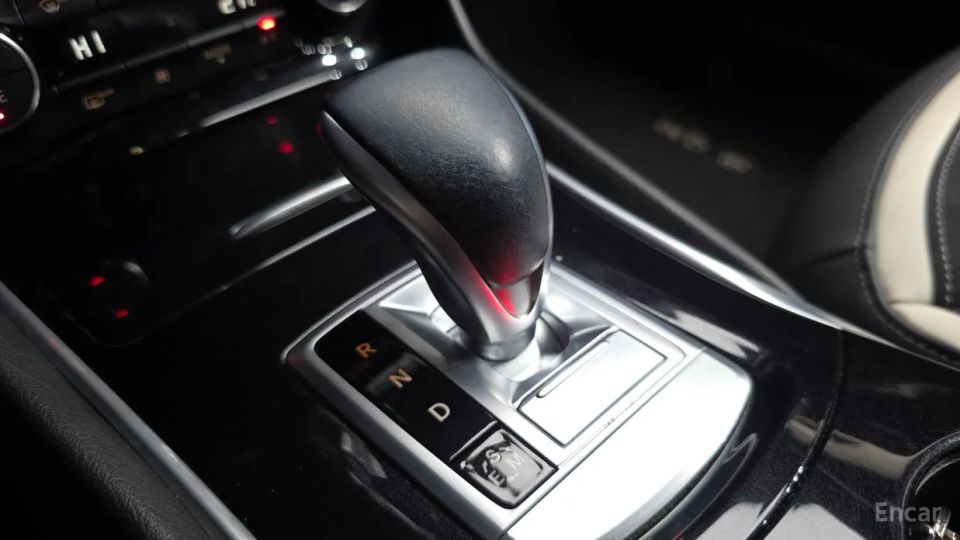 Infiniti Q30