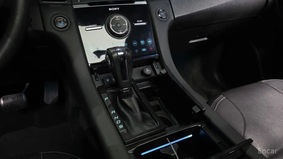 Ford Taurus