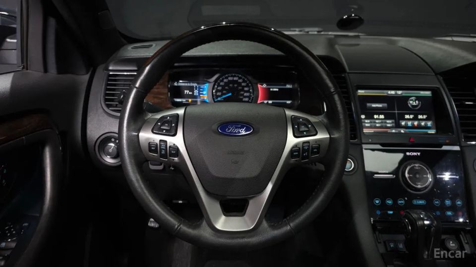 Ford Taurus
