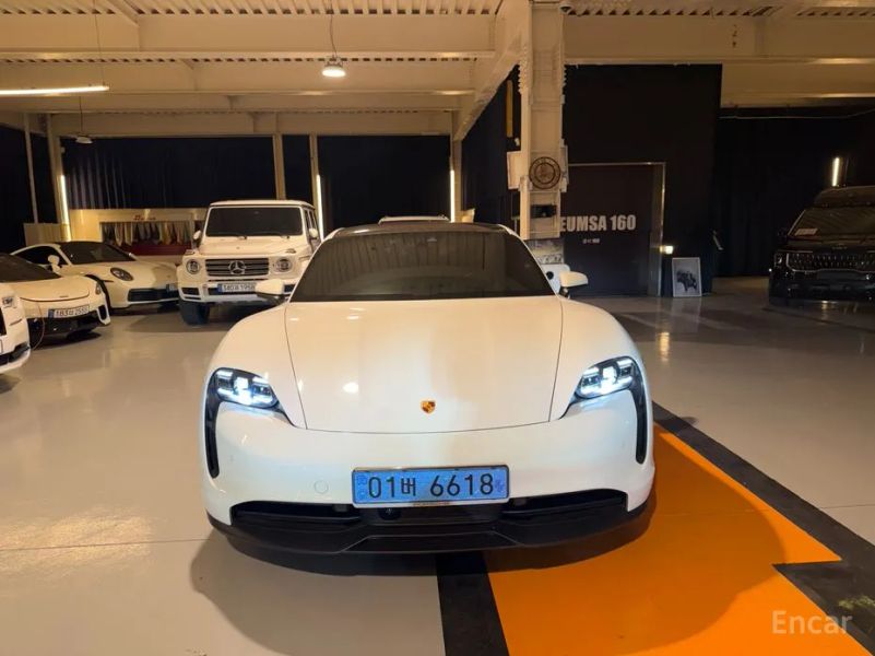 Porsche Taycan