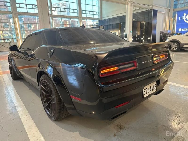 Dodge challenger