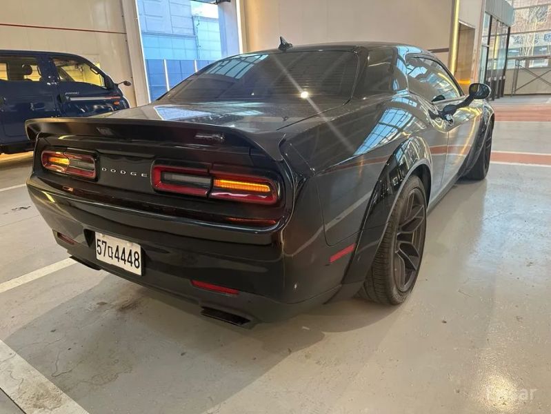 Dodge challenger