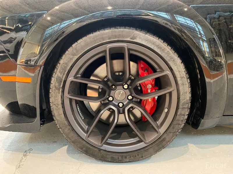 Dodge challenger