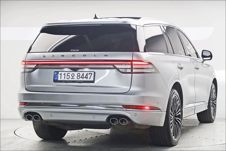 Lincoln Aviator