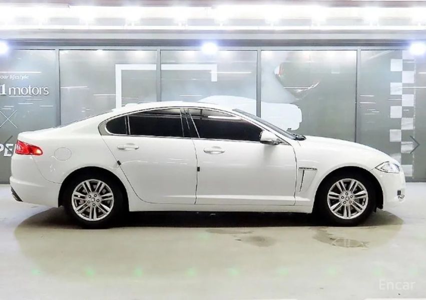 Jaguar xf