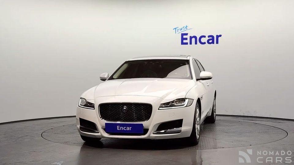 Jaguar xf