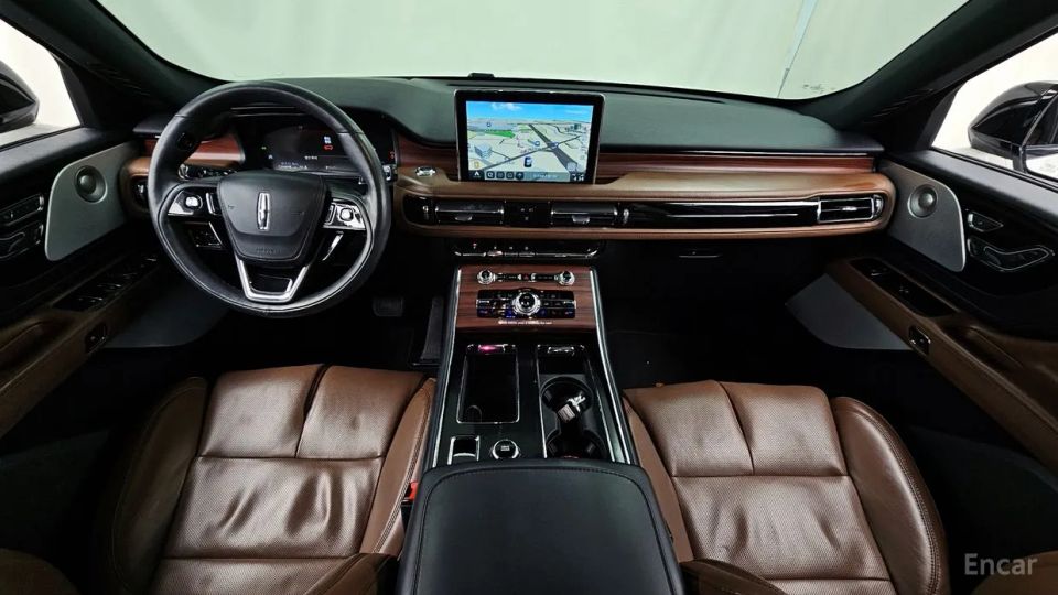 Lincoln Aviator