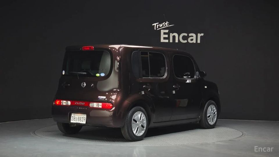 Nissan Cube