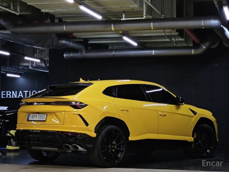 Lamborghini urus