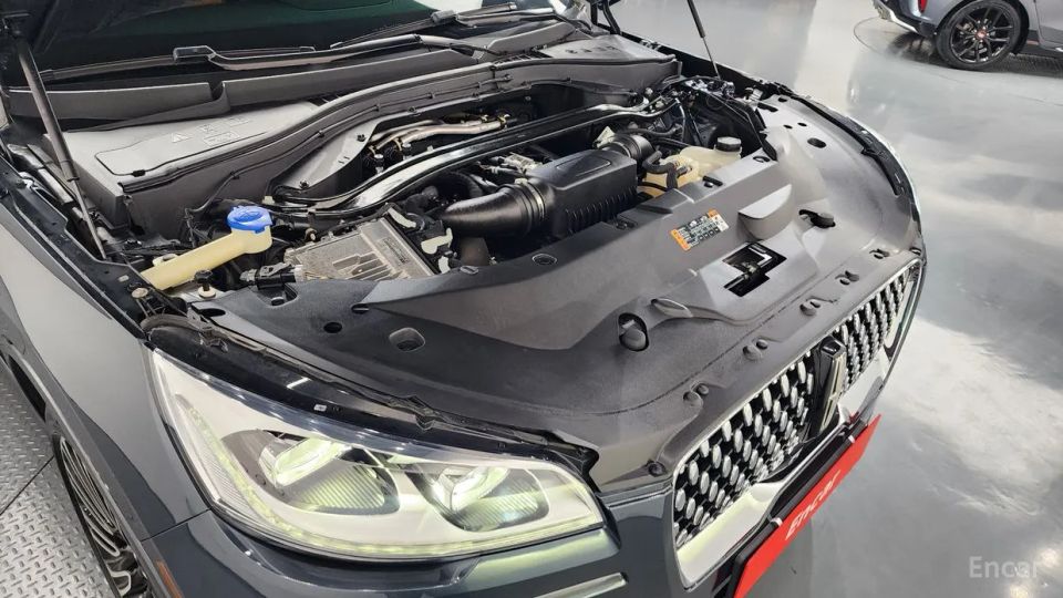 Lincoln Aviator