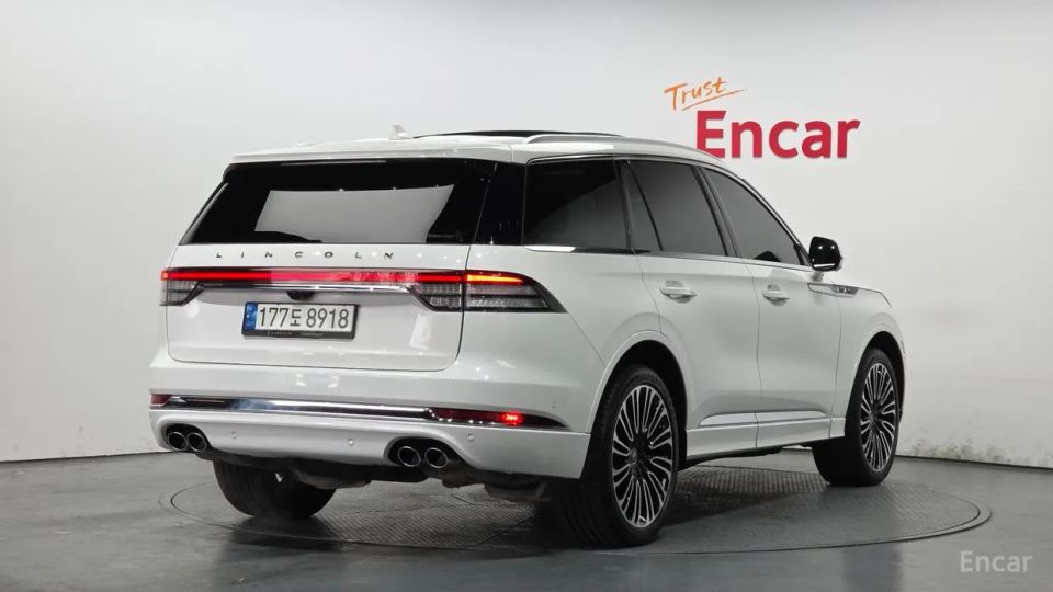 Lincoln Aviator
