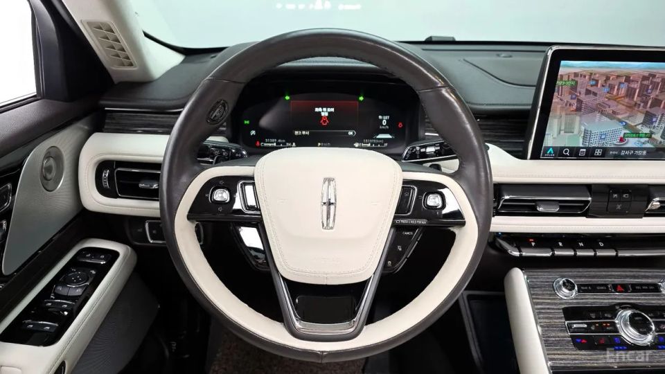 Lincoln Aviator