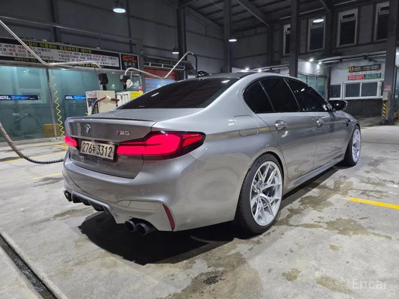 BMW M5