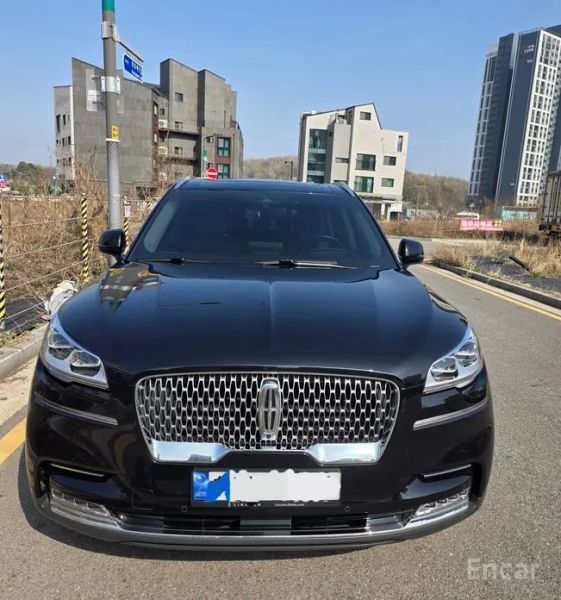 Lincoln Aviator