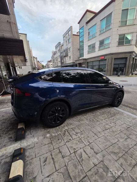 Tesla model-x