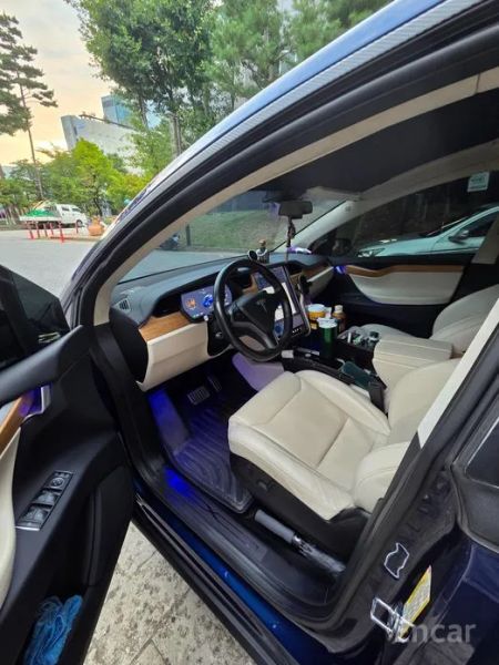 Tesla model-x